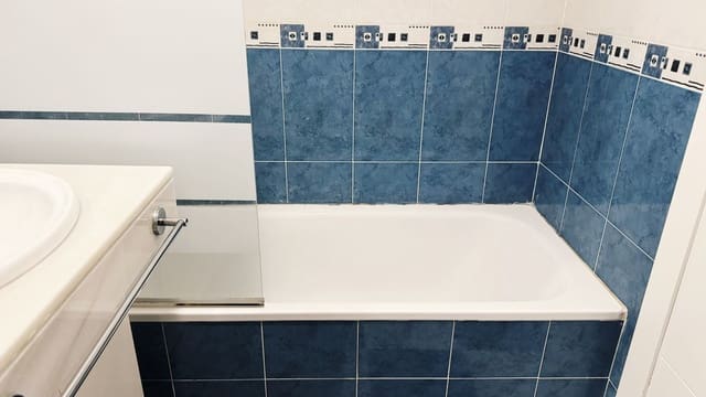 2 soverom Leilighet til salgs i Manilva - € 240 000 (Ref: 8562476)