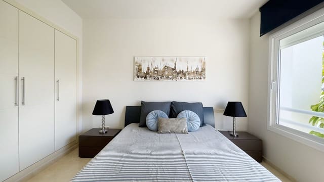 2 bedroom Apartment for sale in Casares - € 298,000 (Ref: 8563015)