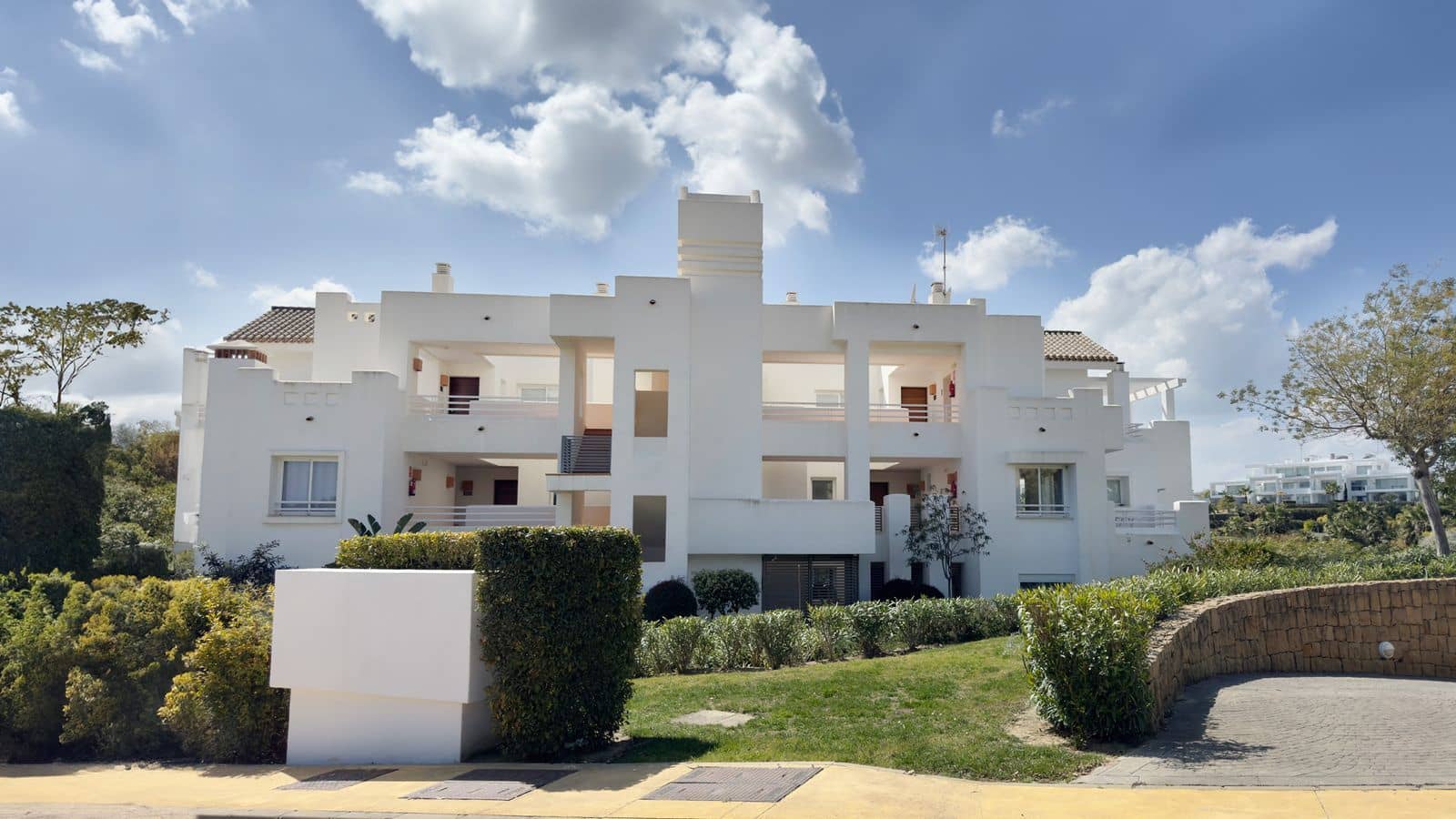 2 bedroom Apartment for sale in Casares - € 298,000 (Ref: 8563015)