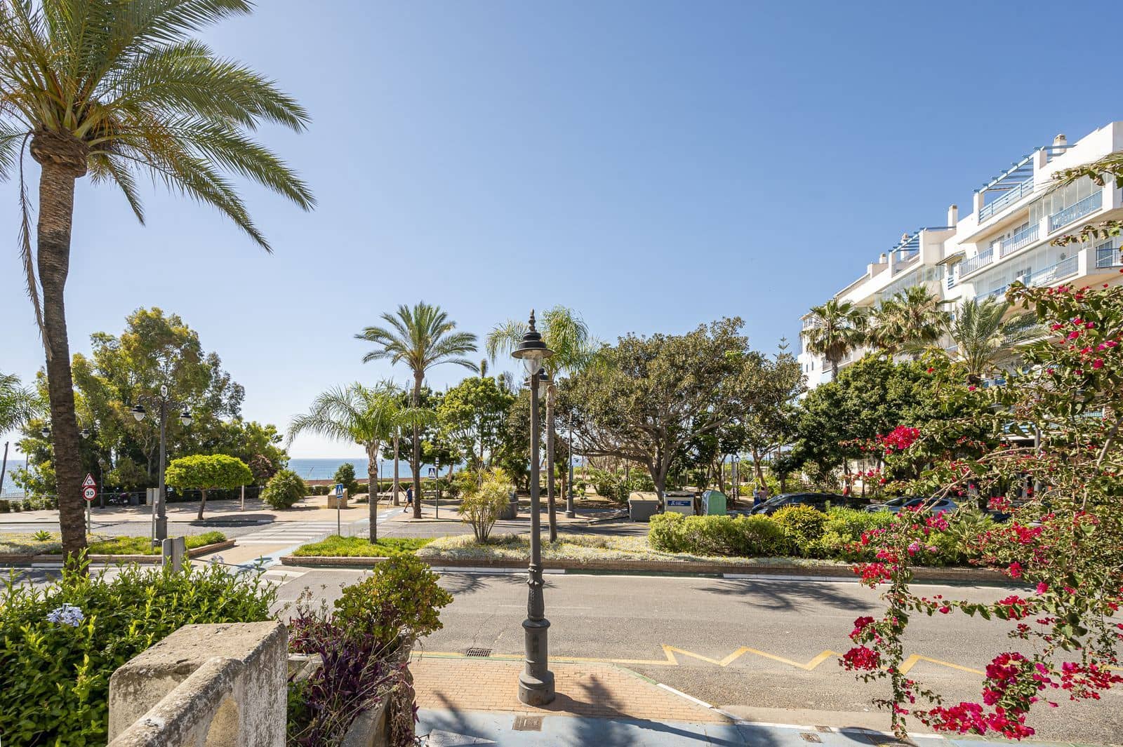 3 slaapkamer Appartement te koop in Estepona - € 250.000 (Ref: 8563022)