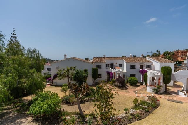 2 slaapkamer Appartement te koop in El Paraiso, Estepona met zwembad - € 245.000 (Ref: 8563023)