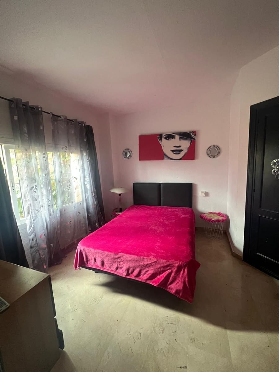 2 soveværelse Lejlighed til salg i Estepona - € 220.000 (Ref: 8563025)