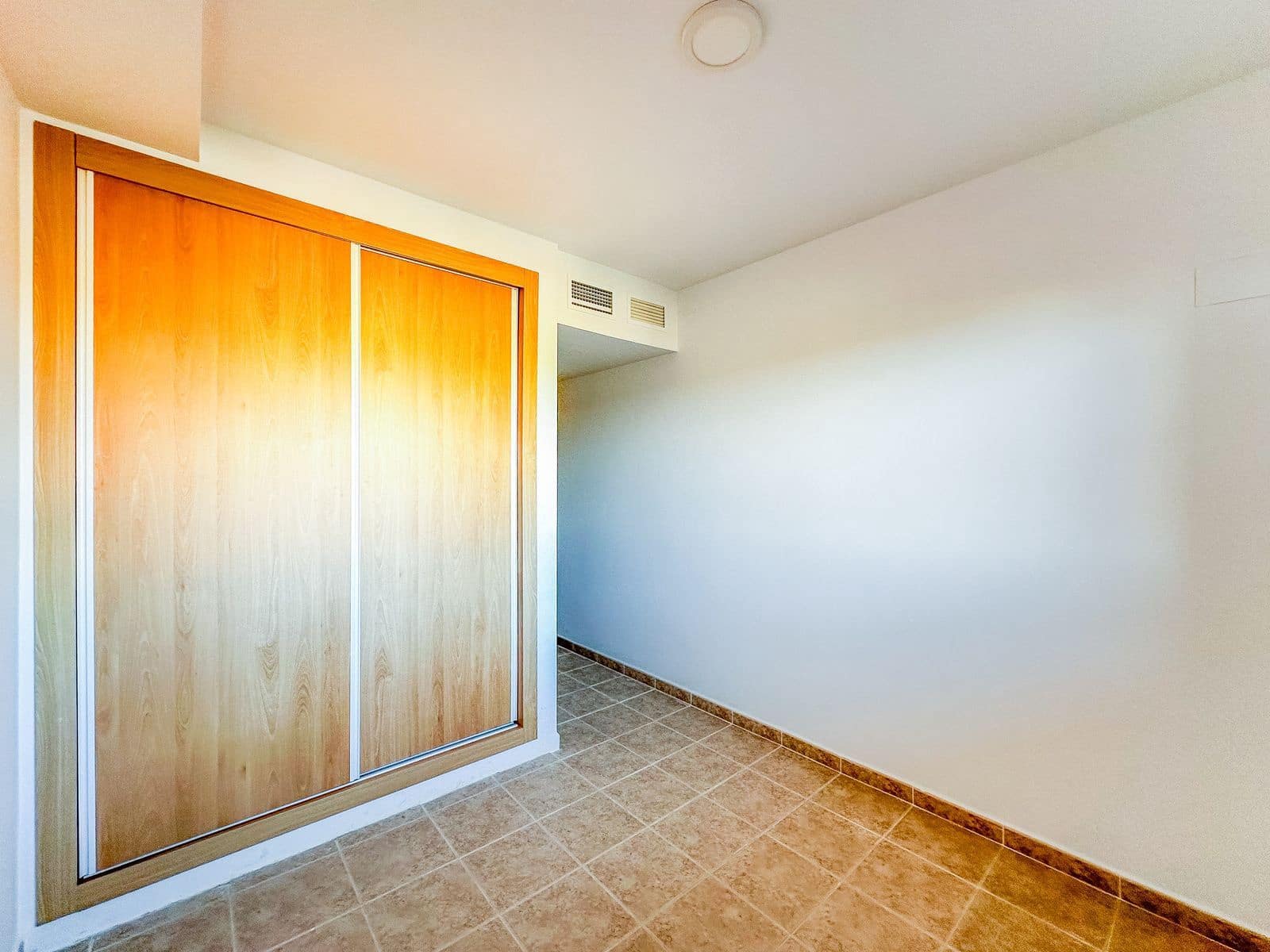 2 bedroom Apartment for sale in Casares with pool - € 220,000 (Ref: 8563028)