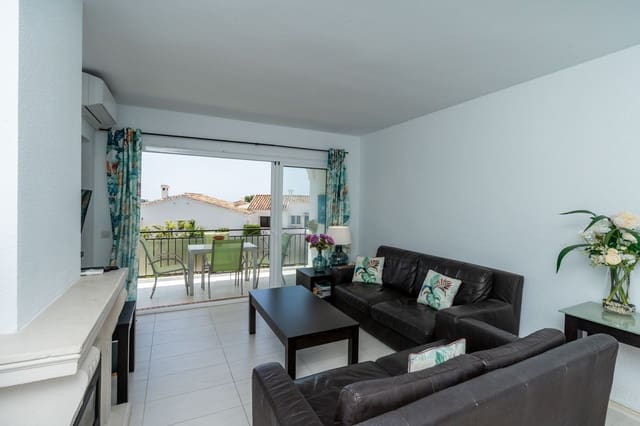 2 soverom Leilighet til salgs i El Paraiso, Estepona med svømmebasseng - € 245 000 (Ref: 8566794)