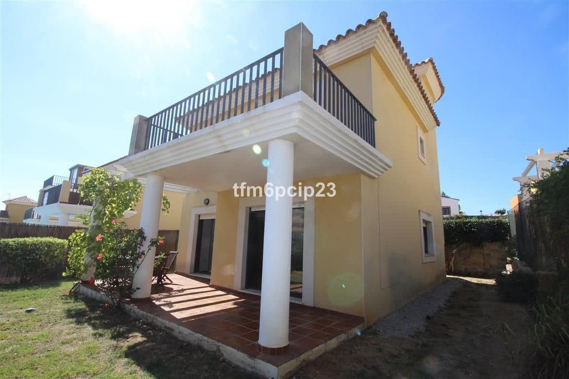 3 slaapkamer Villa te koop in San Luis de Sabinillas - € 399.999 (Ref: 8566928)