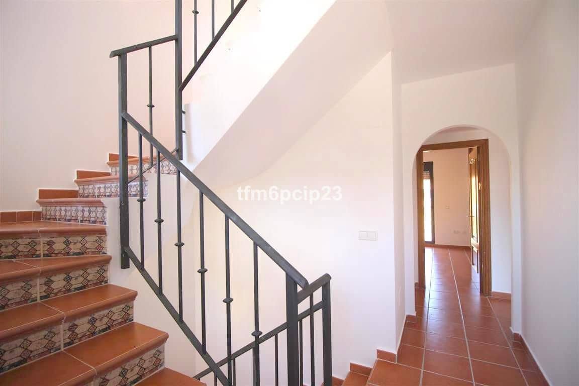 3 slaapkamer Villa te koop in San Luis de Sabinillas - € 399.999 (Ref: 8566928)