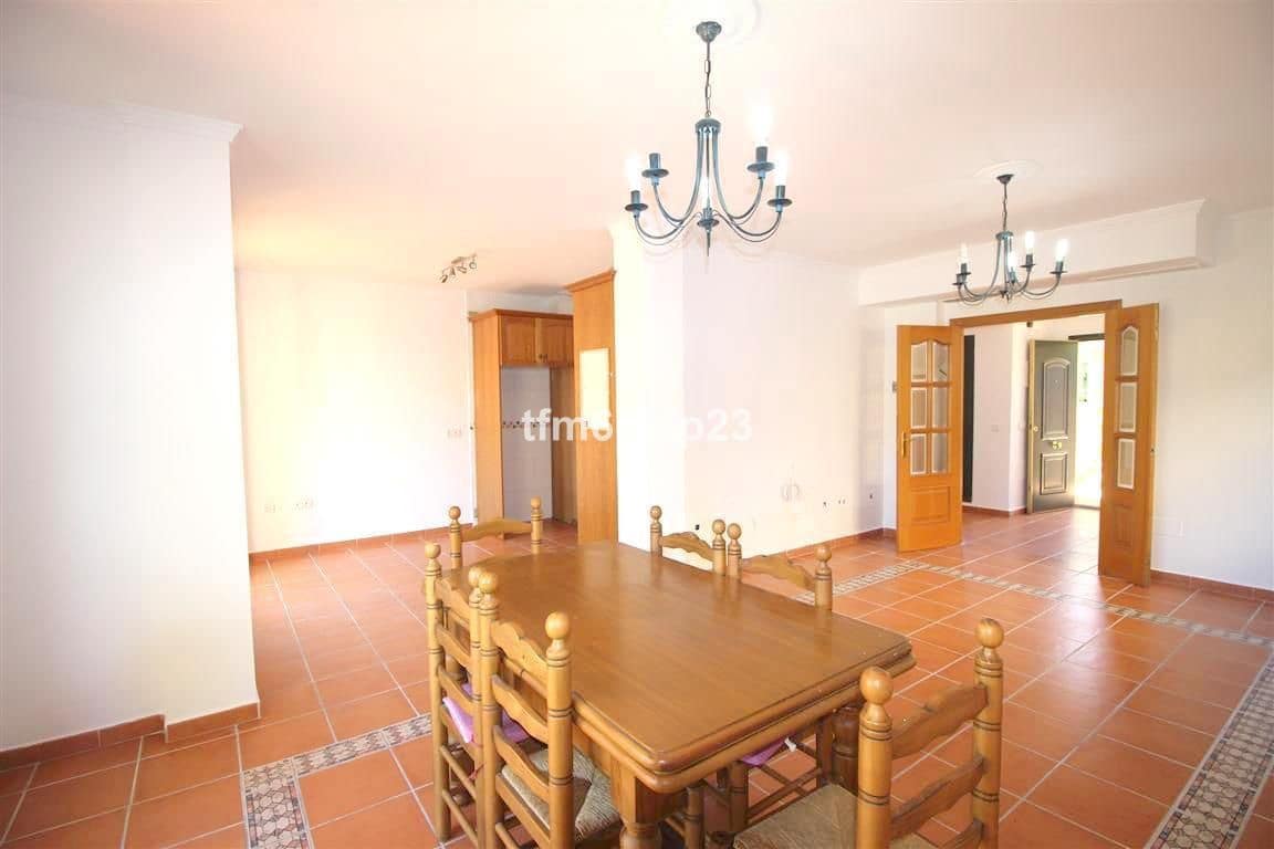 3 slaapkamer Villa te koop in San Luis de Sabinillas - € 399.999 (Ref: 8566928)