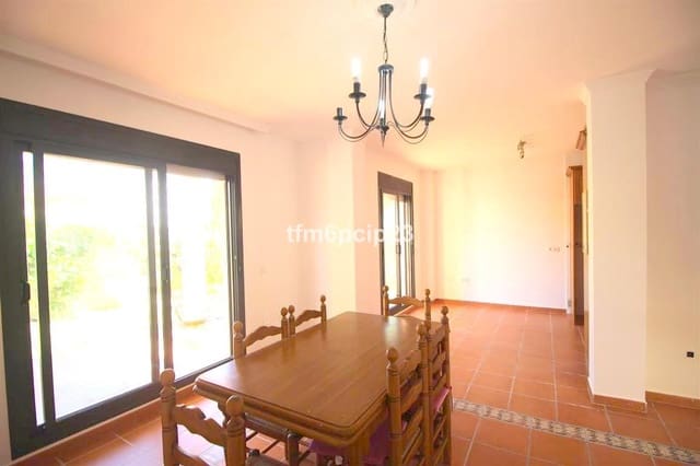 3 slaapkamer Villa te koop in San Luis de Sabinillas, Manilva - € 399.999 (Ref: 8566928)