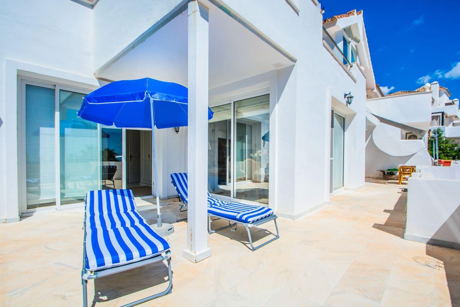 2 bedroom Apartment for sale in Ojen - € 285,000 (Ref: 8566931)