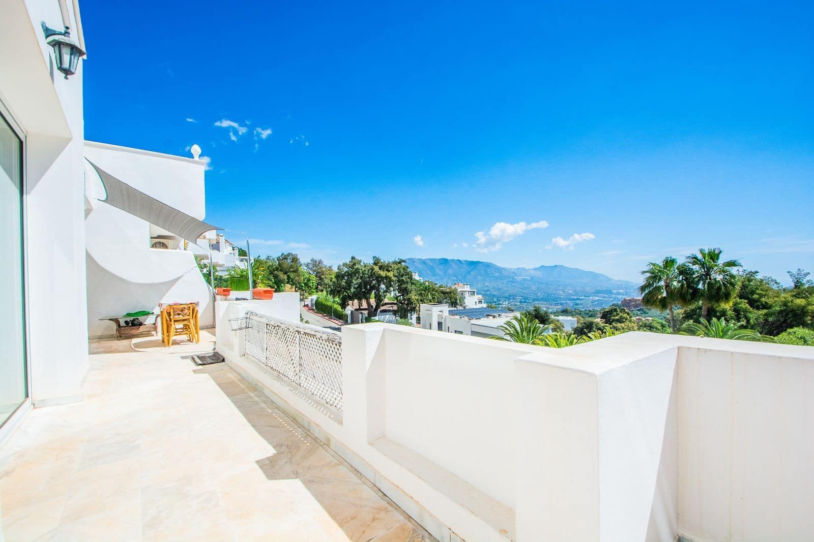 2 bedroom Apartment for sale in Ojen - € 285,000 (Ref: 8566931)