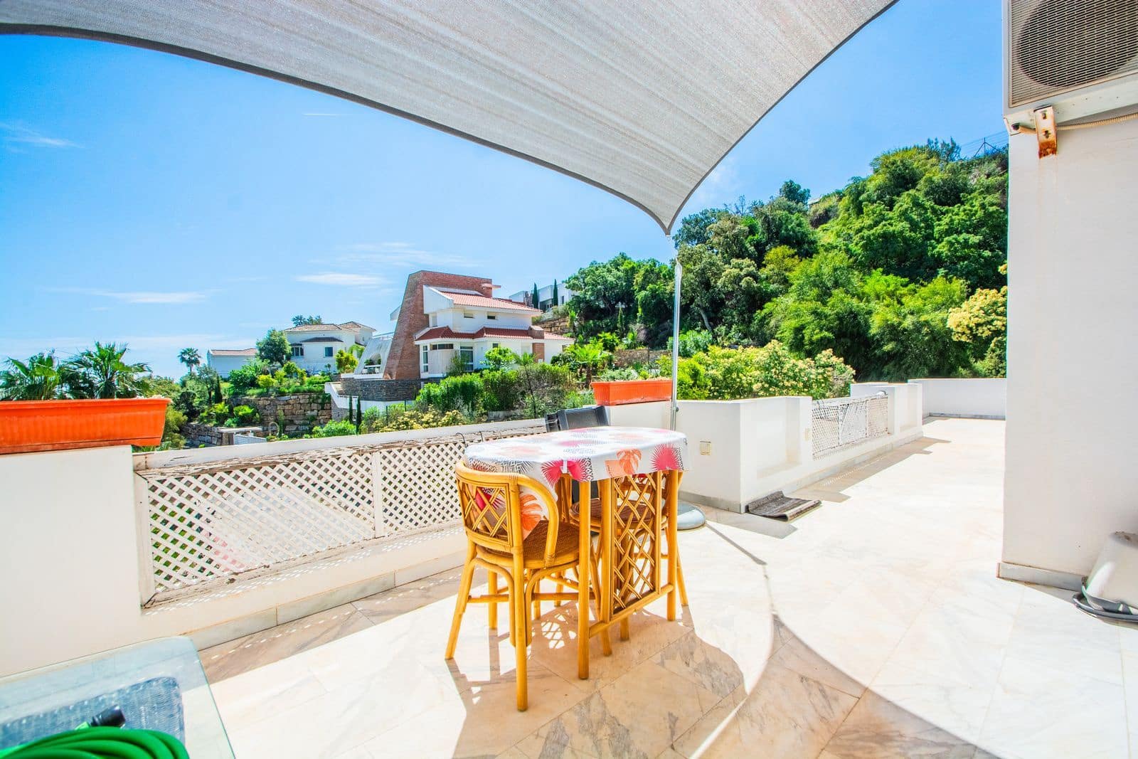 2 bedroom Apartment for sale in Ojen - € 285,000 (Ref: 8566931)