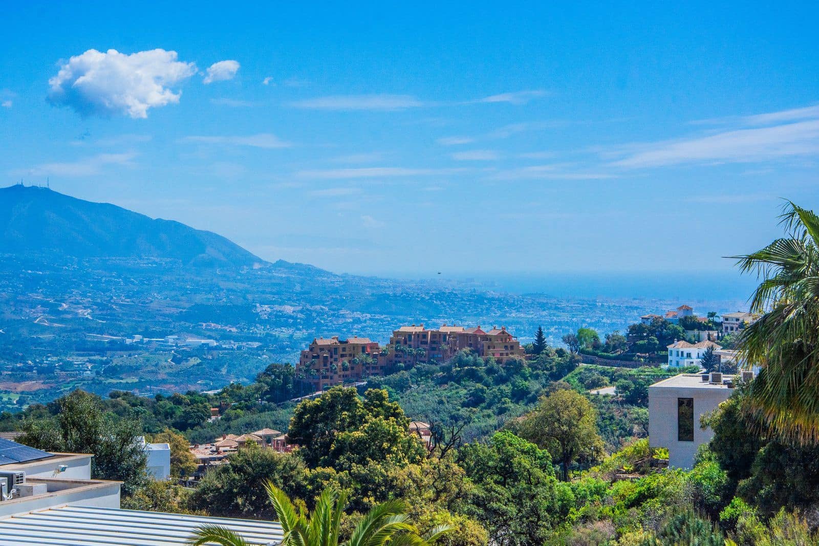 2 bedroom Apartment for sale in Ojen - € 285,000 (Ref: 8566931)