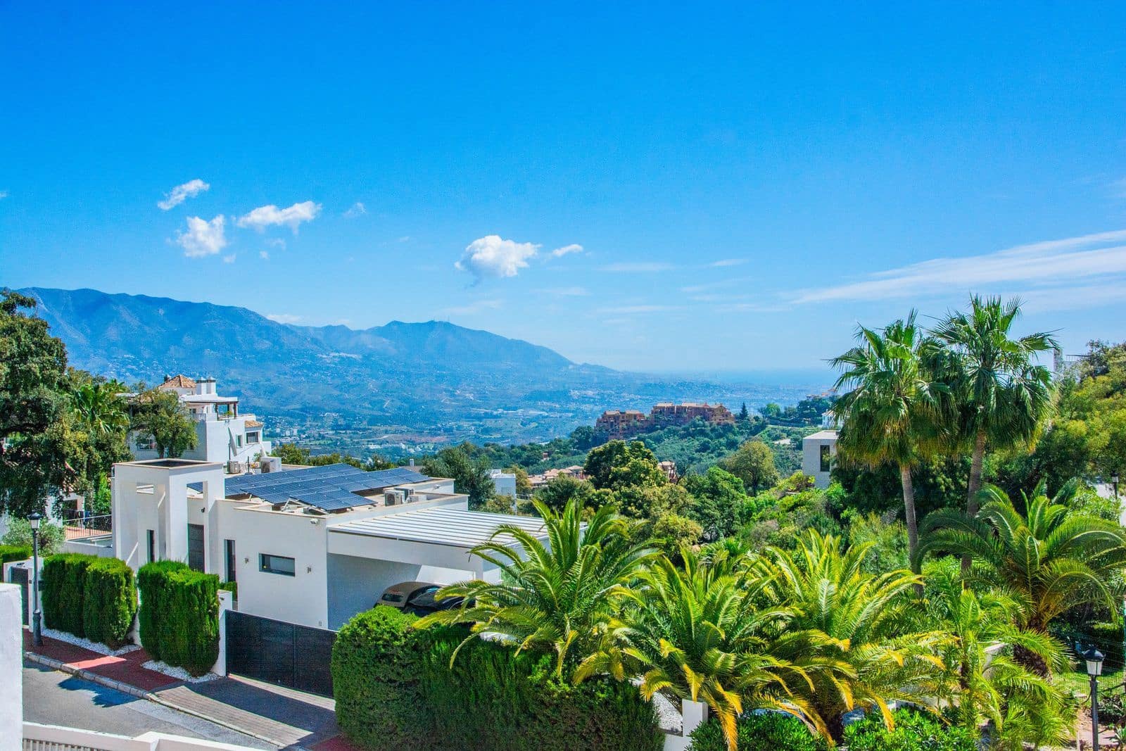 2 bedroom Apartment for sale in Ojen - € 285,000 (Ref: 8566931)