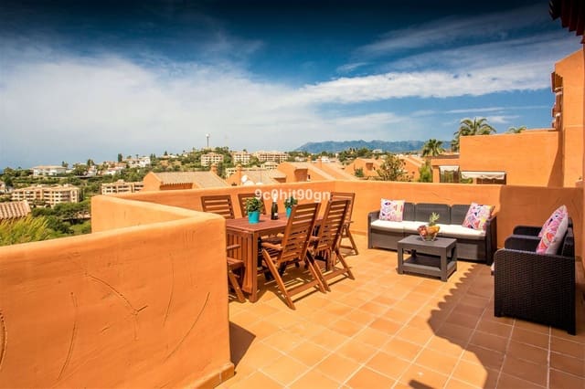 2 soveværelse Lejlighed til salg i Elviria, Marbella med swimmingpool - € 379.000 (Ref: 8567041)