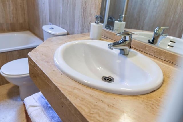 2 soverom Leilighet til salgs i Elviria, Marbella med svømmebasseng - € 329 500 (Ref: 8567043)