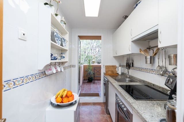 2 sypialnia Apartament na sprzedaż w Marbella - 400 000 € (Ref: 8567047)