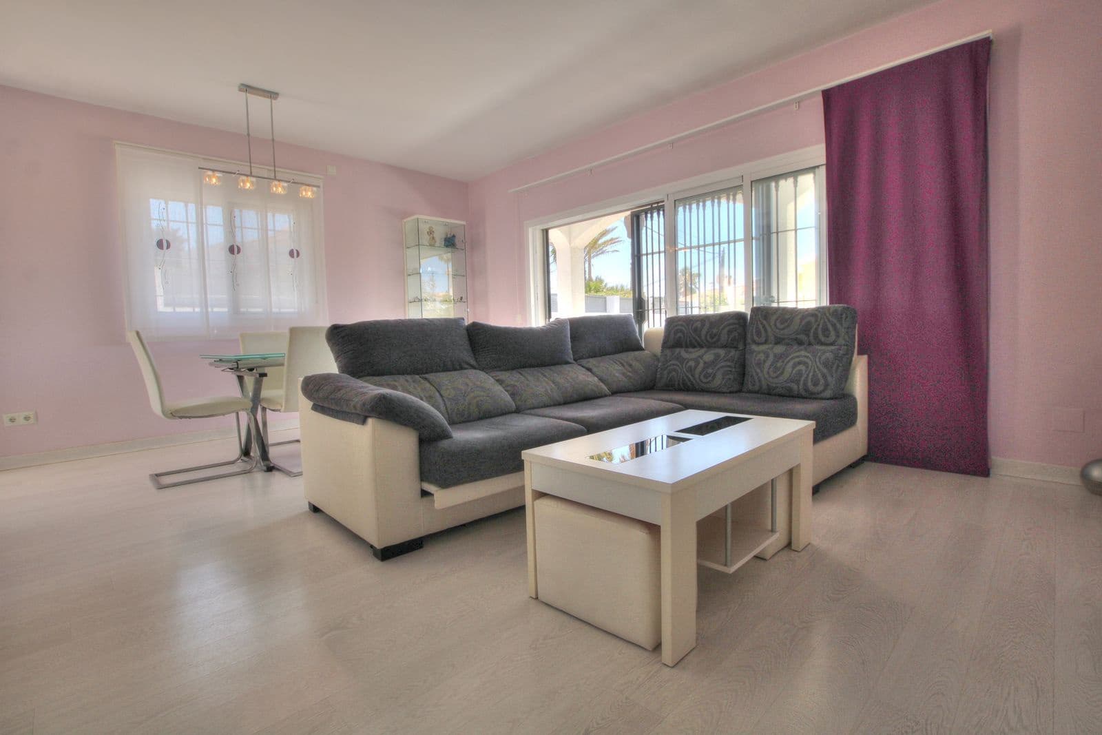 4 bedroom Villa for sale in El Faro - € 519,950 (Ref: 8567052)