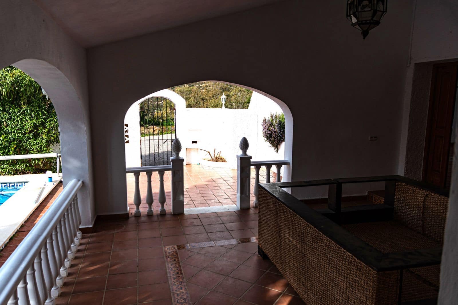 3 soveværelse Villa til salg i Cadiz by med swimmingpool - € 395.000 (Ref: 8567055)