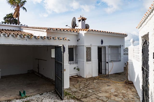 3 soveværelse Villa til salg i Cádiz by med swimmingpool - € 395.000 (Ref: 8567055)