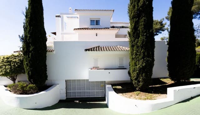 2 soveværelse Lejlighed til salg i Río Real, Marbella - € 347.500 (Ref: 8567410)