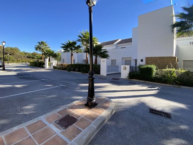 2 soveværelse Lejlighed til salg i Elviria, Marbella med swimmingpool - € 325.000 (Ref: 8567411)