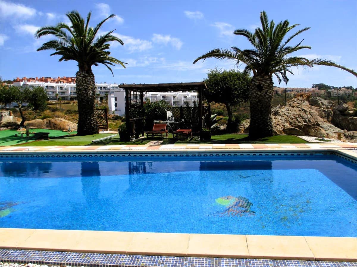 3 soveværelse Villa til salg i Manilva med swimmingpool garage - € 545.000 (Ref: 8814311)