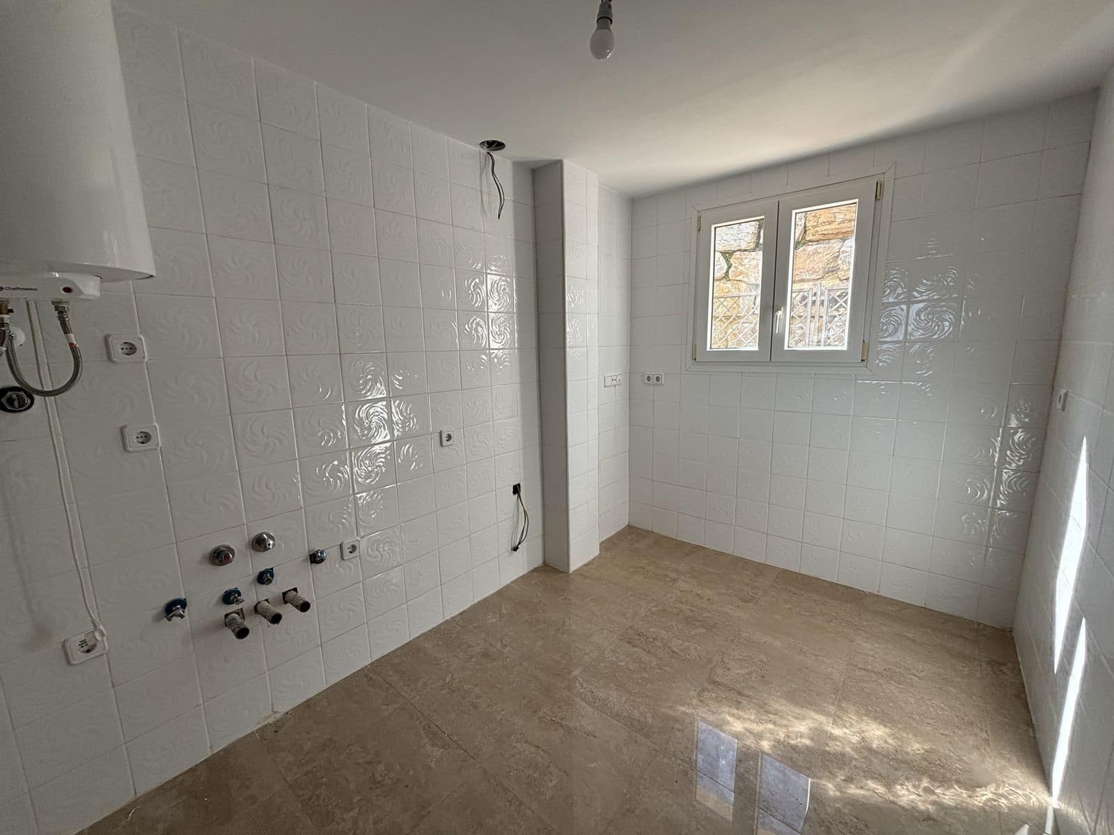 2 soveværelse Lejlighed til salg i La Duquesa / Puerto de la Duquesa med swimmingpool garage - € 198.500 (Ref: 8815454)