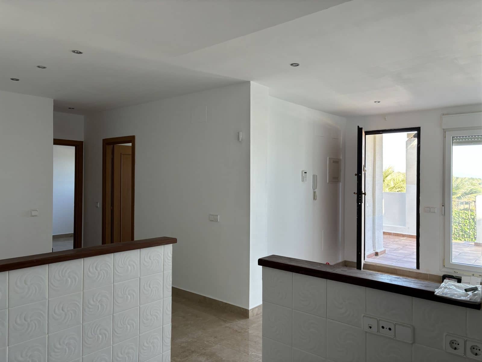 2 soveværelse Lejlighed til salg i La Duquesa / Puerto de la Duquesa med swimmingpool garage - € 169.000 (Ref: 8815456)