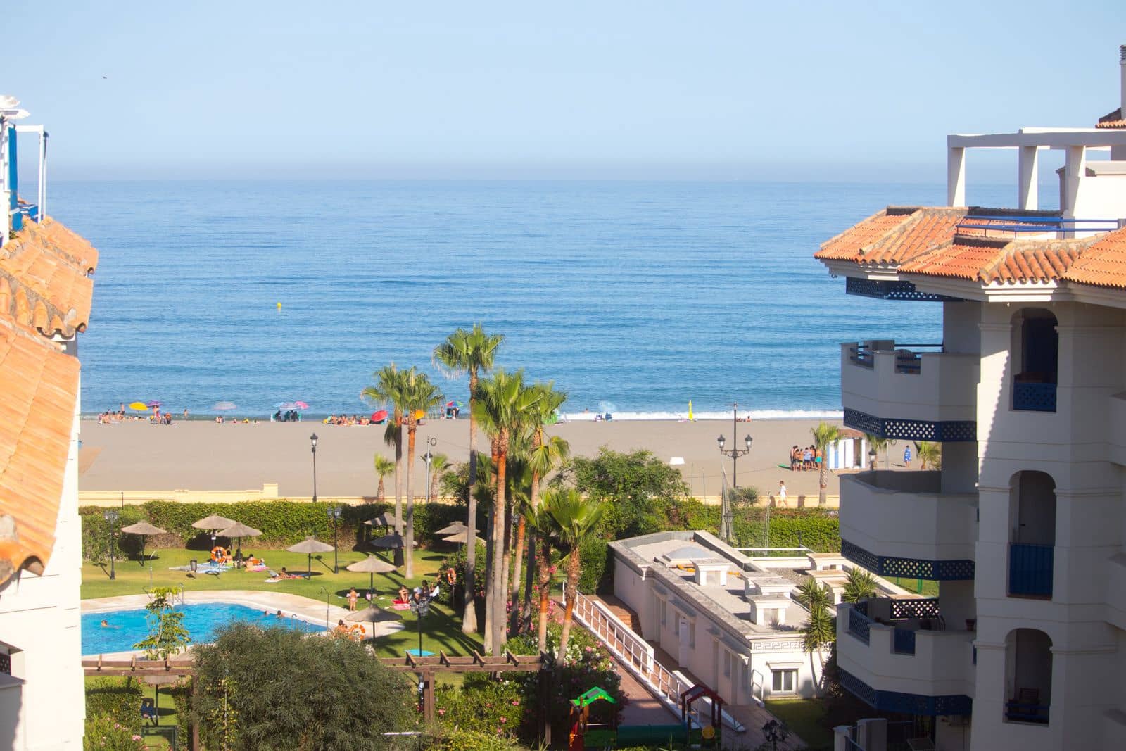 2 bedroom Apartment for sale in San Luis de Sabinillas with pool garage - € 260,000 (Ref: 8827555)