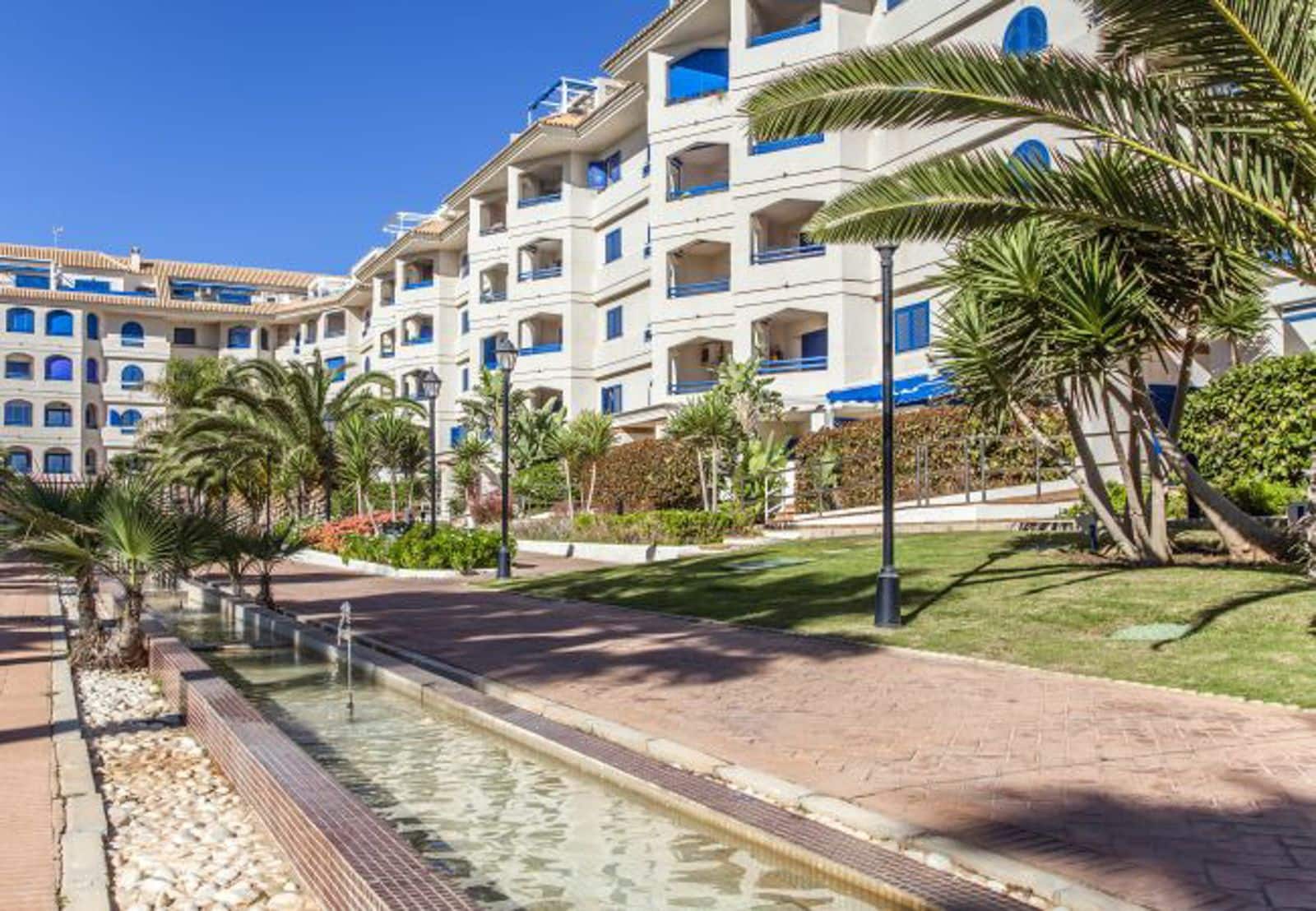 2 bedroom Apartment for sale in San Luis de Sabinillas with pool garage - € 260,000 (Ref: 8827555)