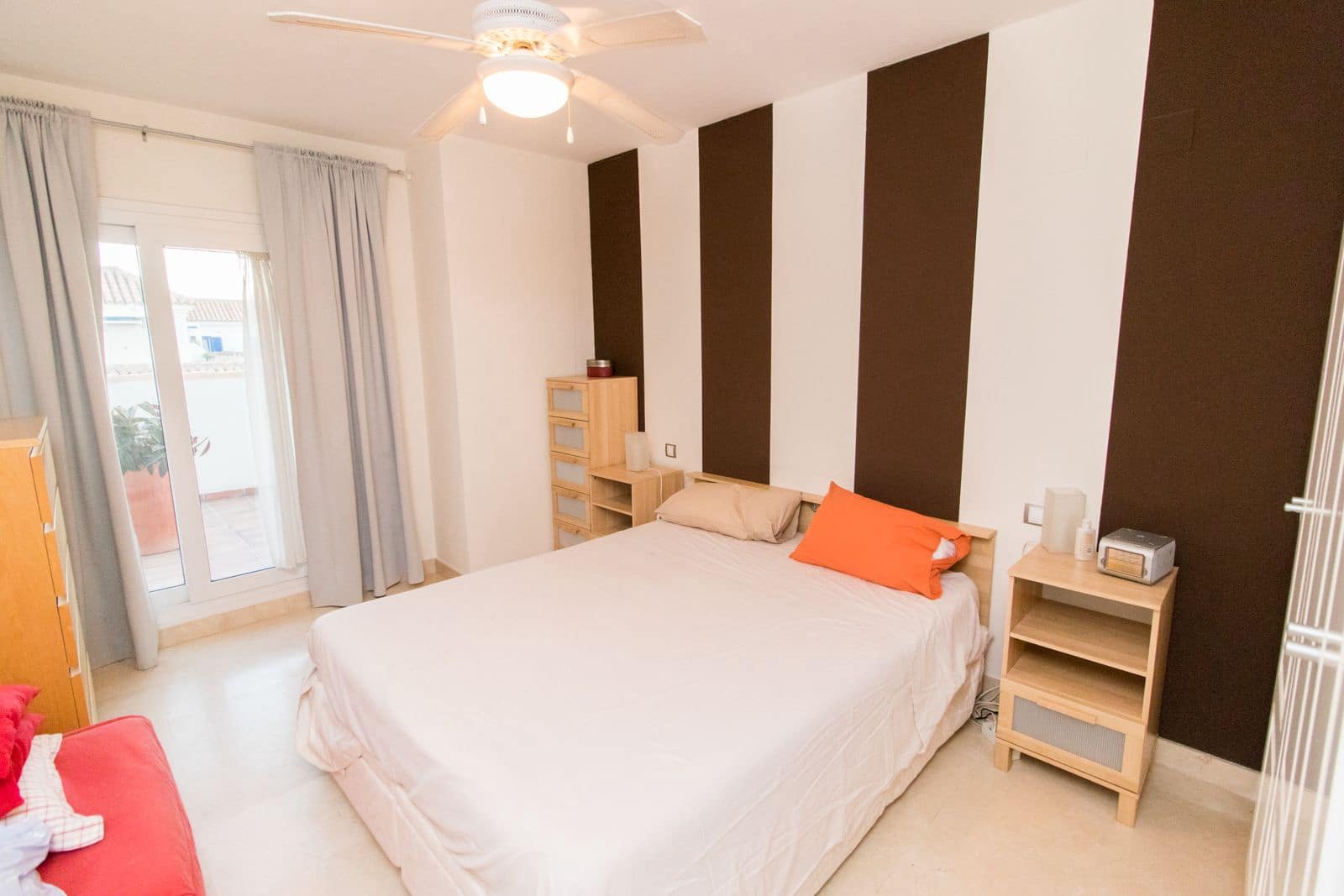 2 bedroom Apartment for sale in San Luis de Sabinillas with pool garage - € 260,000 (Ref: 8827555)