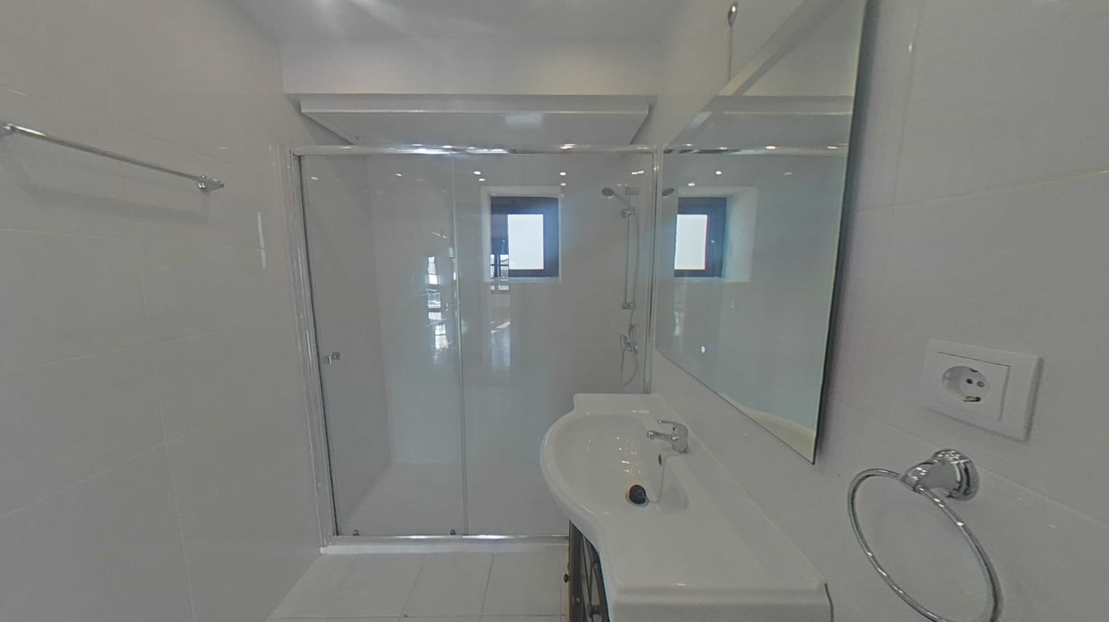 3 camera da letto Appartamento sulla Spiaggia in vendita in Puerto Banus con garage - 749.000 € (Rif: 8996520)