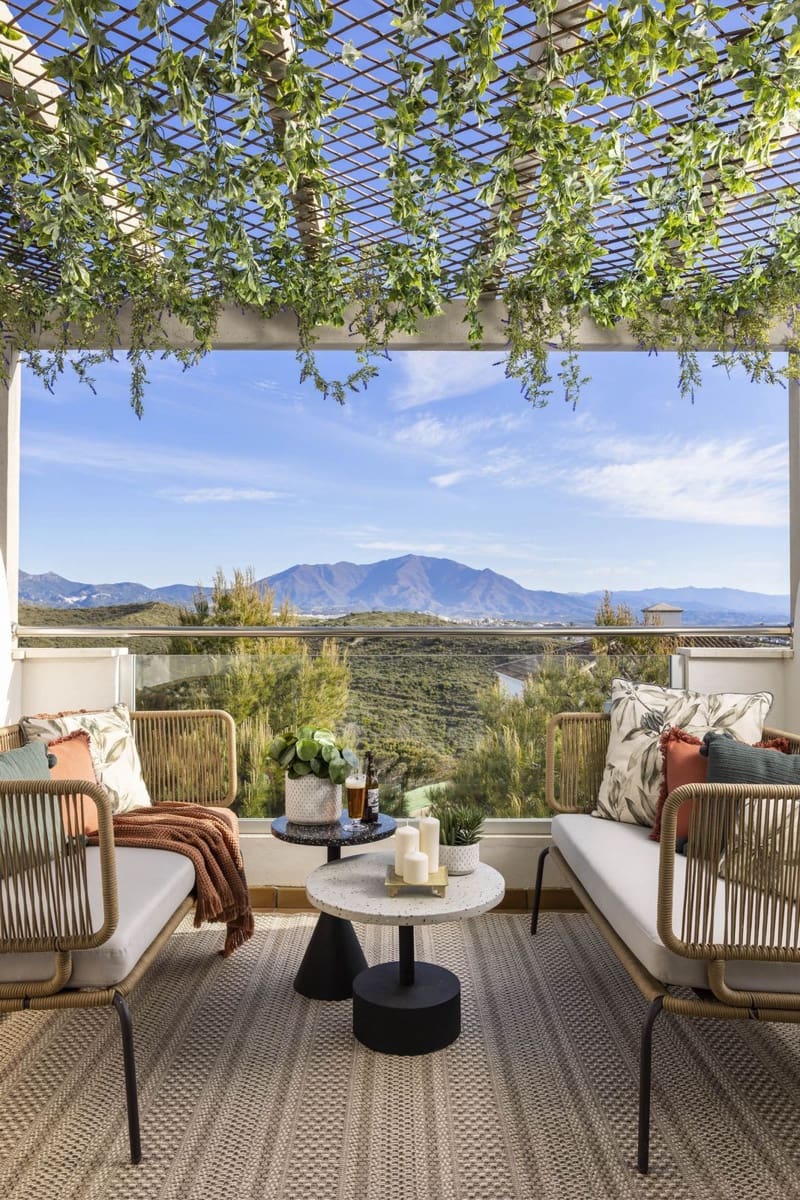 2 sypialnia Penthouse na sprzedaż w Manilva z basenem garażem - 230 000 € (Ref: 8998383)