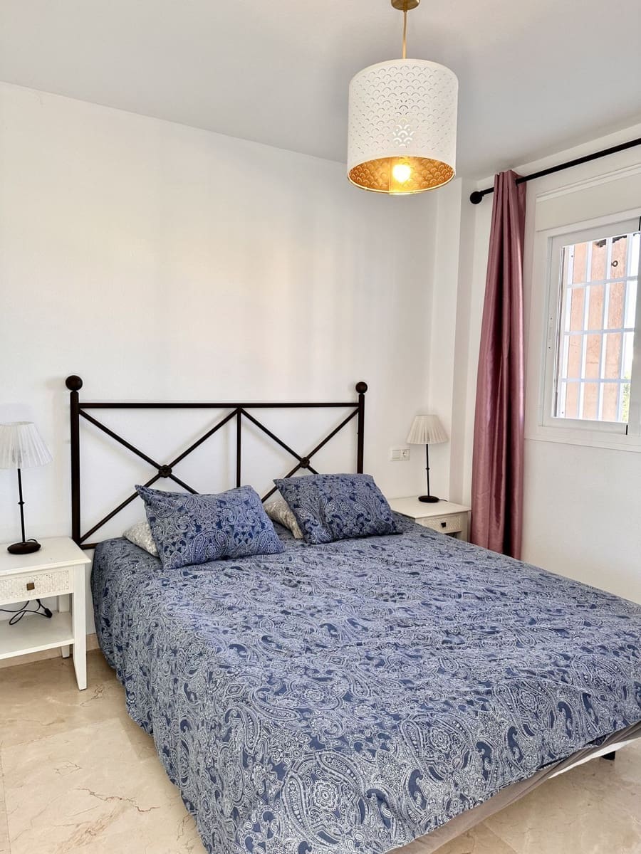 1 soveværelse Penthouse til salg i Casares med swimmingpool garage - € 199.000 (Ref: 8998411)