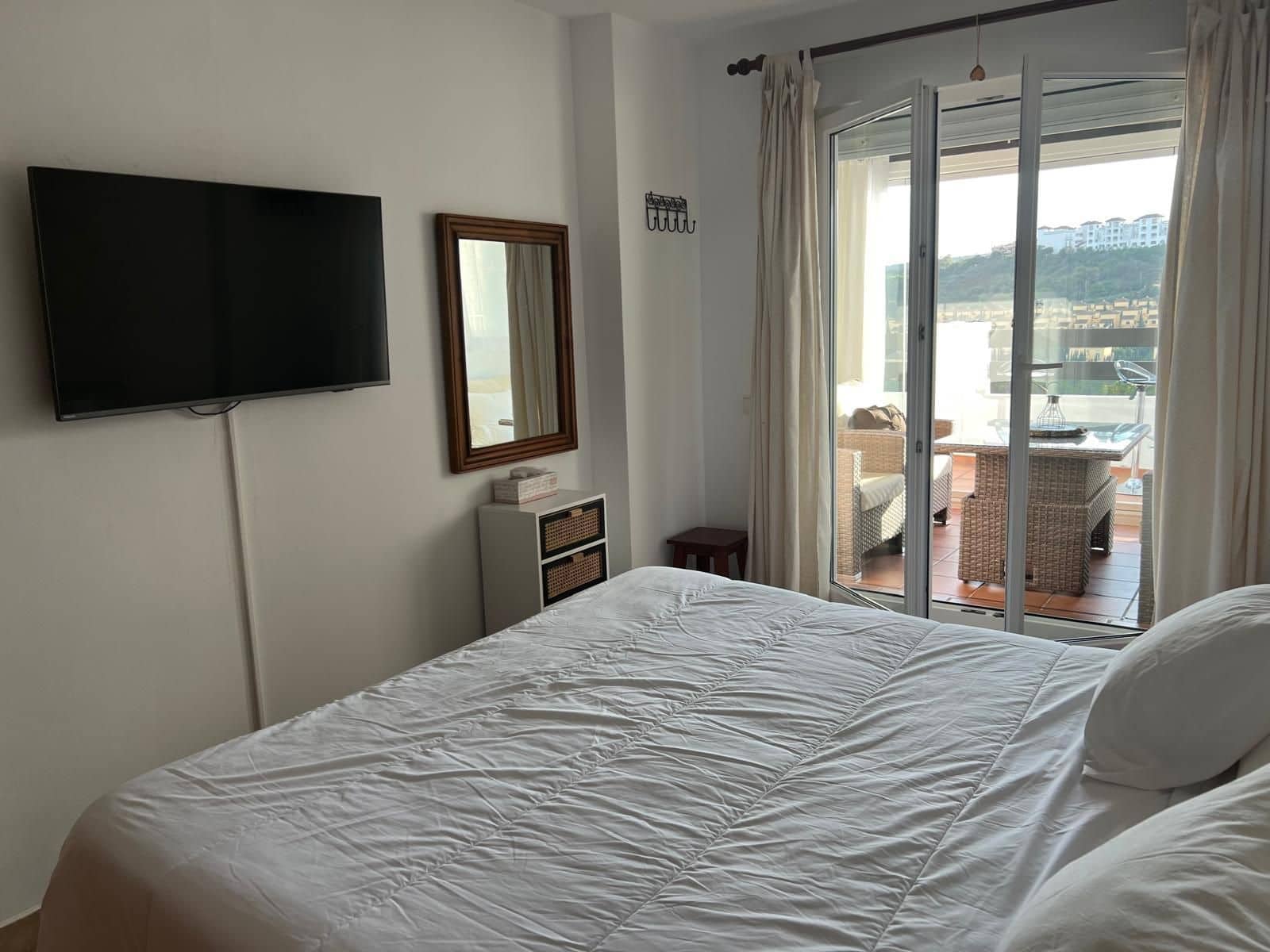 1 bedroom Apartment for sale in Manilva with pool garage - € 190,000 (Ref: 8998412)