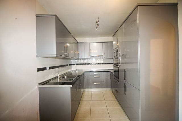 2 quarto Apartamento para venda em Manilva com piscina - 180 000 € (Ref: 8998413)