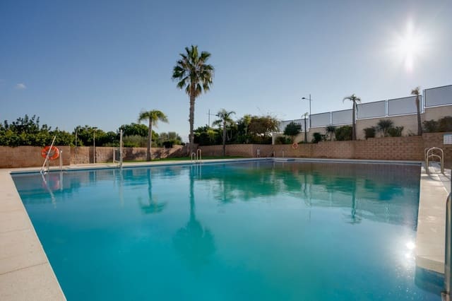 2 soveværelse Lejlighed til salg i Estepona med swimmingpool - € 165.000 (Ref: 8998415)