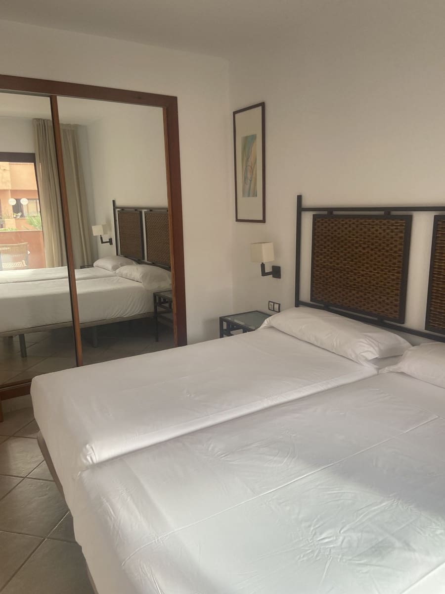 1 bedroom Apartment for sale in Estepona with pool garage - € 114,000 (Ref: 8998417)