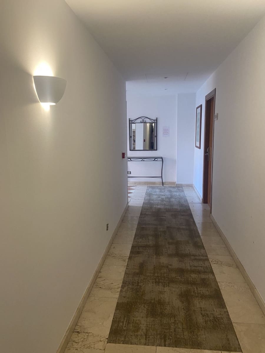 1 bedroom Apartment for sale in Estepona with pool garage - € 114,000 (Ref: 8998417)