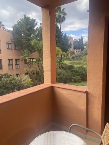 1 makuuhuone Huoneisto myytävänä paikassa Estepona mukana uima-altaan 
autotalli - 114 000 € (Ref: 8998417)