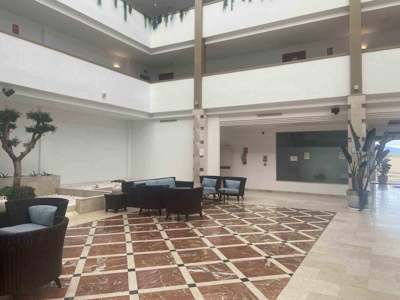 1 bedroom Apartment for sale in Estepona with pool garage - € 114,000 (Ref: 8998417)