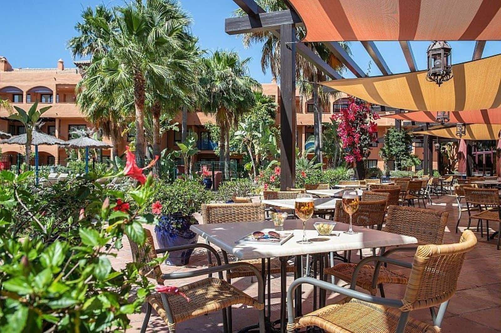 1 bedroom Apartment for sale in Estepona with pool garage - € 114,000 (Ref: 8998417)