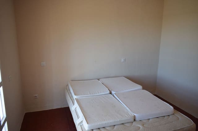 4 soverom Finca/Herregård til salgs i Ojen med garasje - € 490 000 (Ref: 9010481)