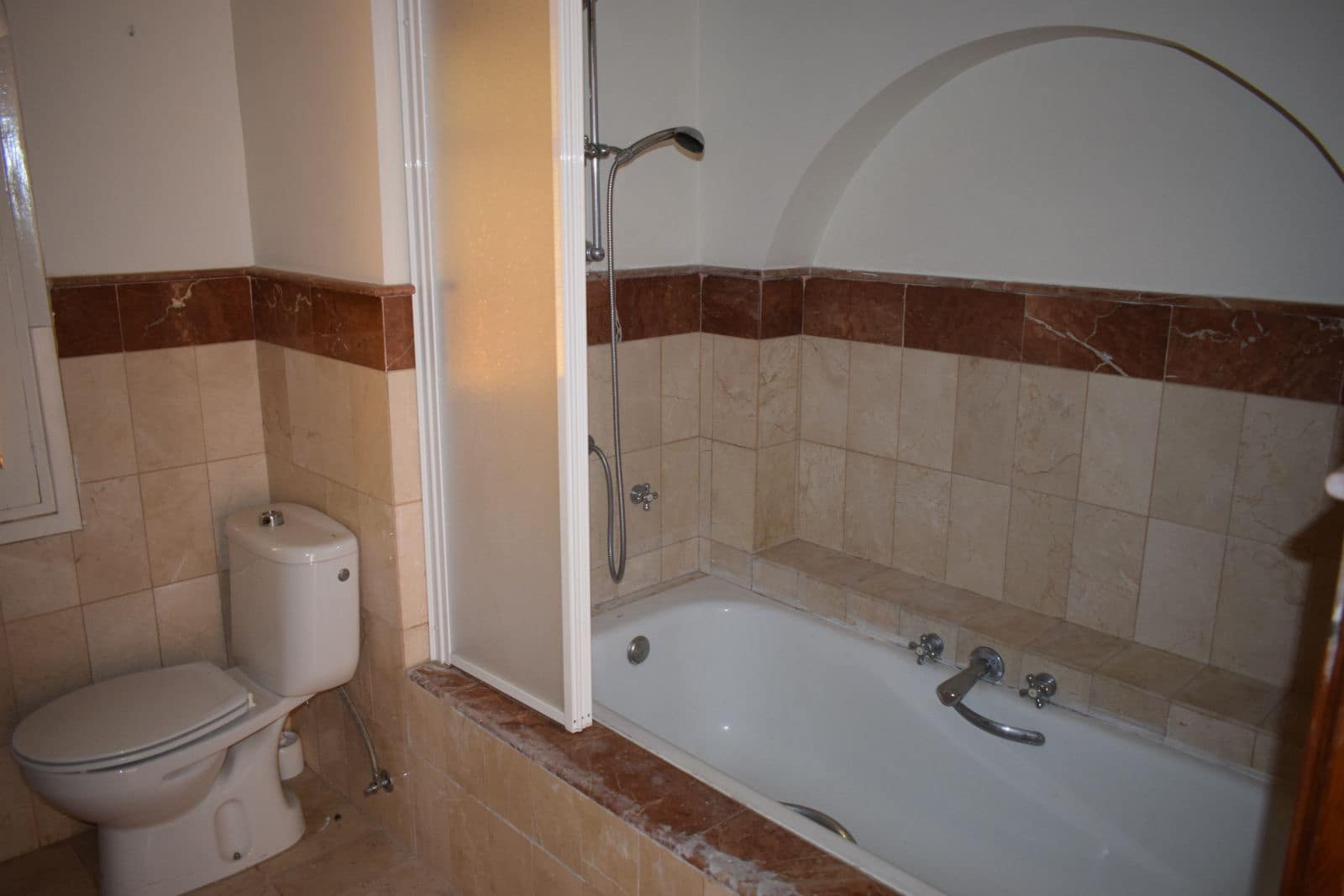 4 soveværelse Finca/Landehus til salg i Ojen med garage - € 490.000 (Ref: 9010481)