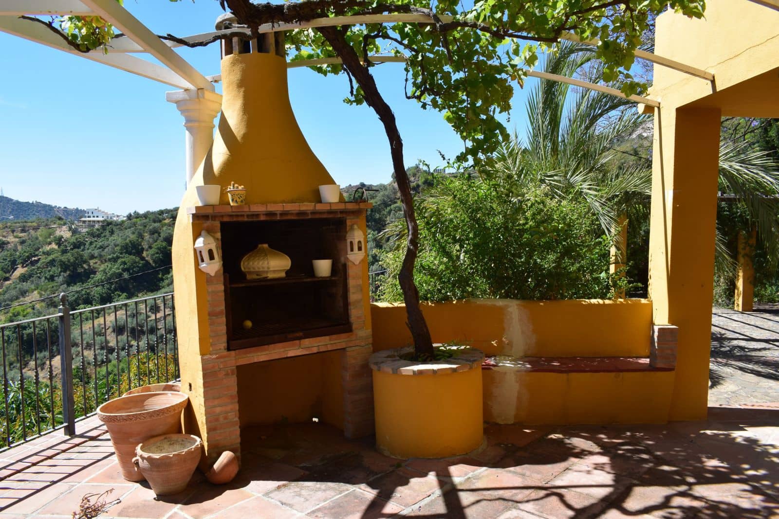 4 soveværelse Finca/Landehus til salg i Ojen med garage - € 490.000 (Ref: 9010481)