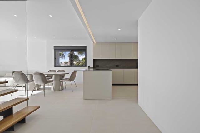 3 soverom Penthouse til salgs i Estepona med svømmebasseng garasje - € 669 000 (Ref: 9013831)