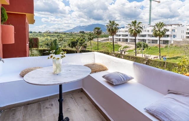2 bedroom Apartment for sale in Estepona with pool garage - € 489,000 (Ref: 9014201)
