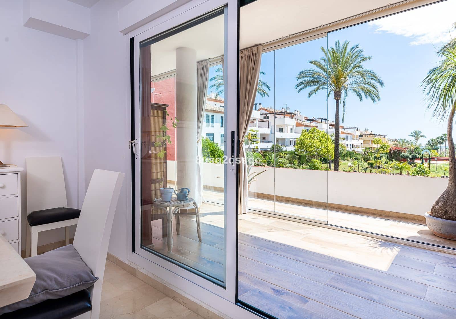 2 bedroom Apartment for sale in Estepona with pool garage - € 489,000 (Ref: 9014201)