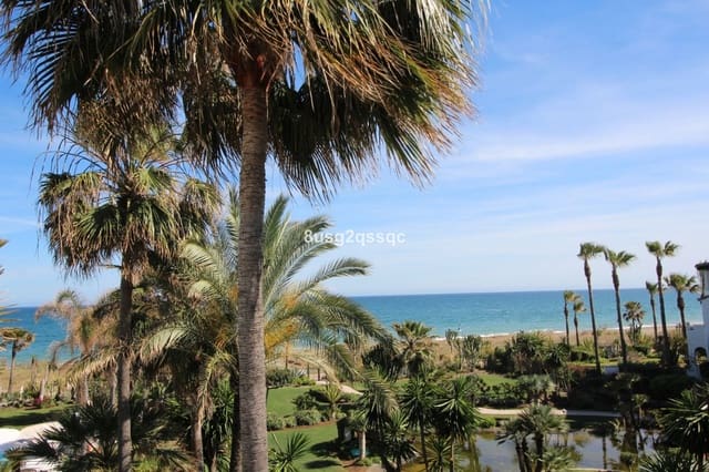 2 bedroom Apartment for sale in Estepona with pool garage - € 489,000 (Ref: 9014201)