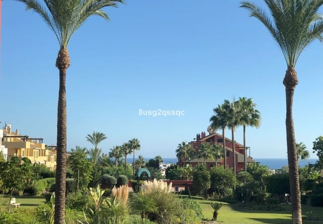 2 bedroom Apartment for sale in Estepona with pool garage - € 489,000 (Ref: 9014201)